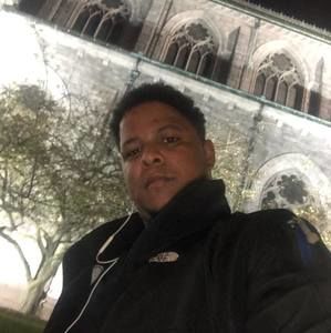 Meet your Posher, Johan estebel